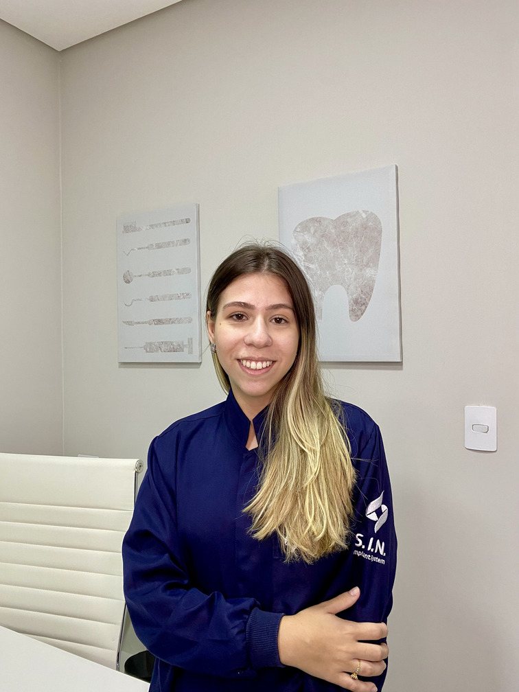 dra-ana-carolina-landgraf-villa-clin-dentista-em-cornelio Dra. Ana Carolina Landgraf Dentista em Cornélio